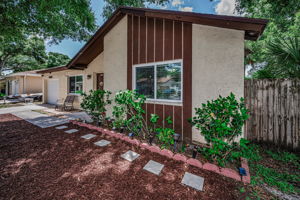 Front Exterior4