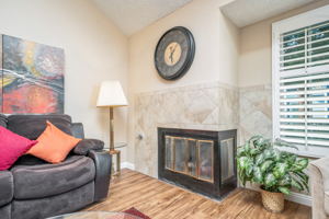 647 Alder Ln, Walnut, CA 91789, USA Photo 7