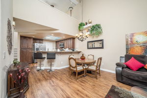 647 Alder Ln, Walnut, CA 91789, USA Photo 8