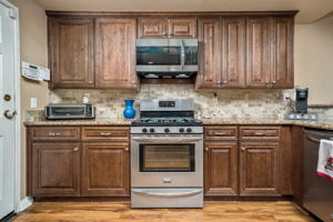 647 Alder Ln, Walnut, CA 91789, USA Photo 12