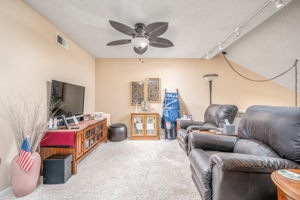 647 Alder Ln, Walnut, CA 91789, USA Photo 18