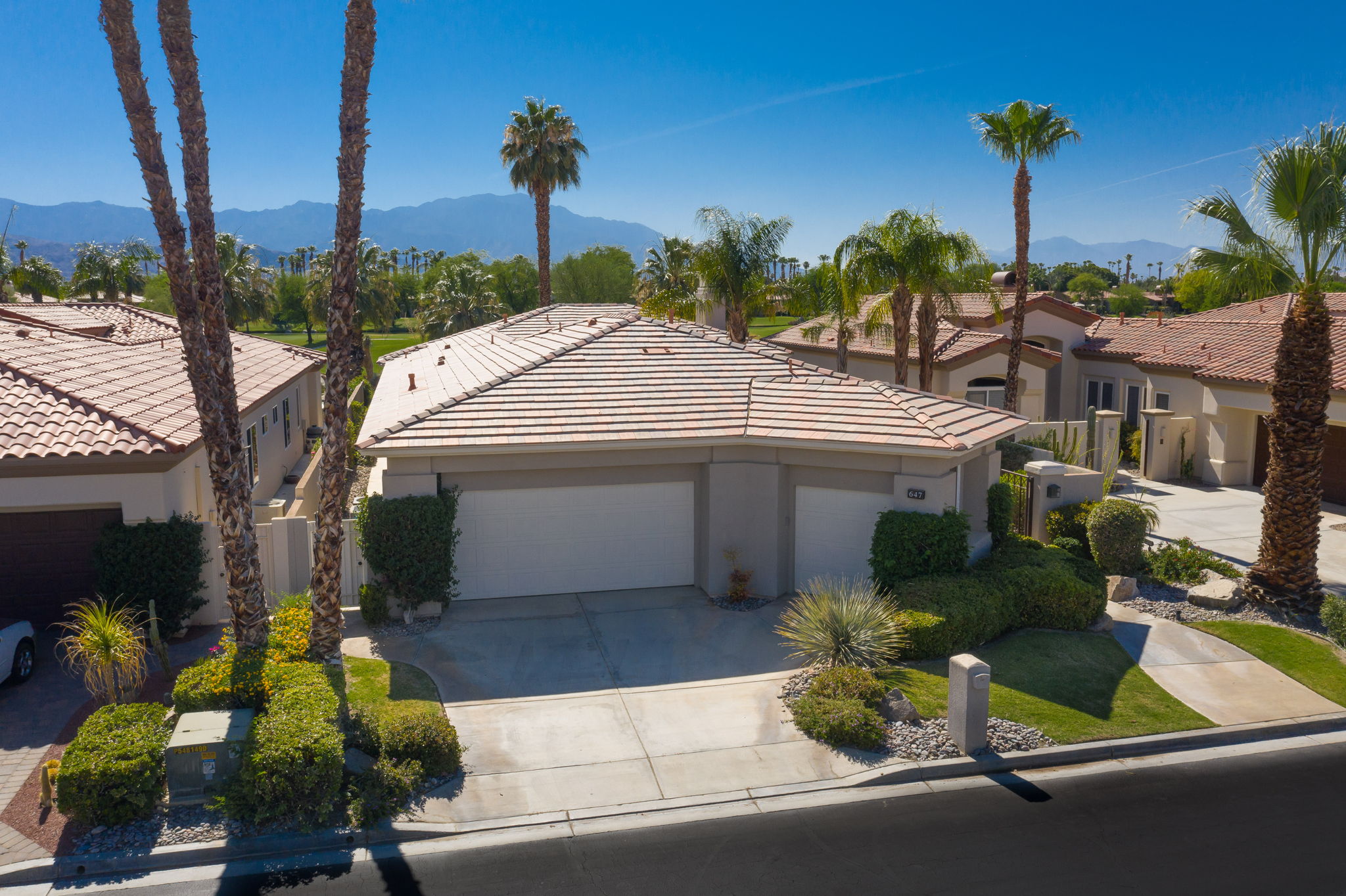  647 Mesa Grande Dr, Palm Desert, CA 92211, US Photo 6
