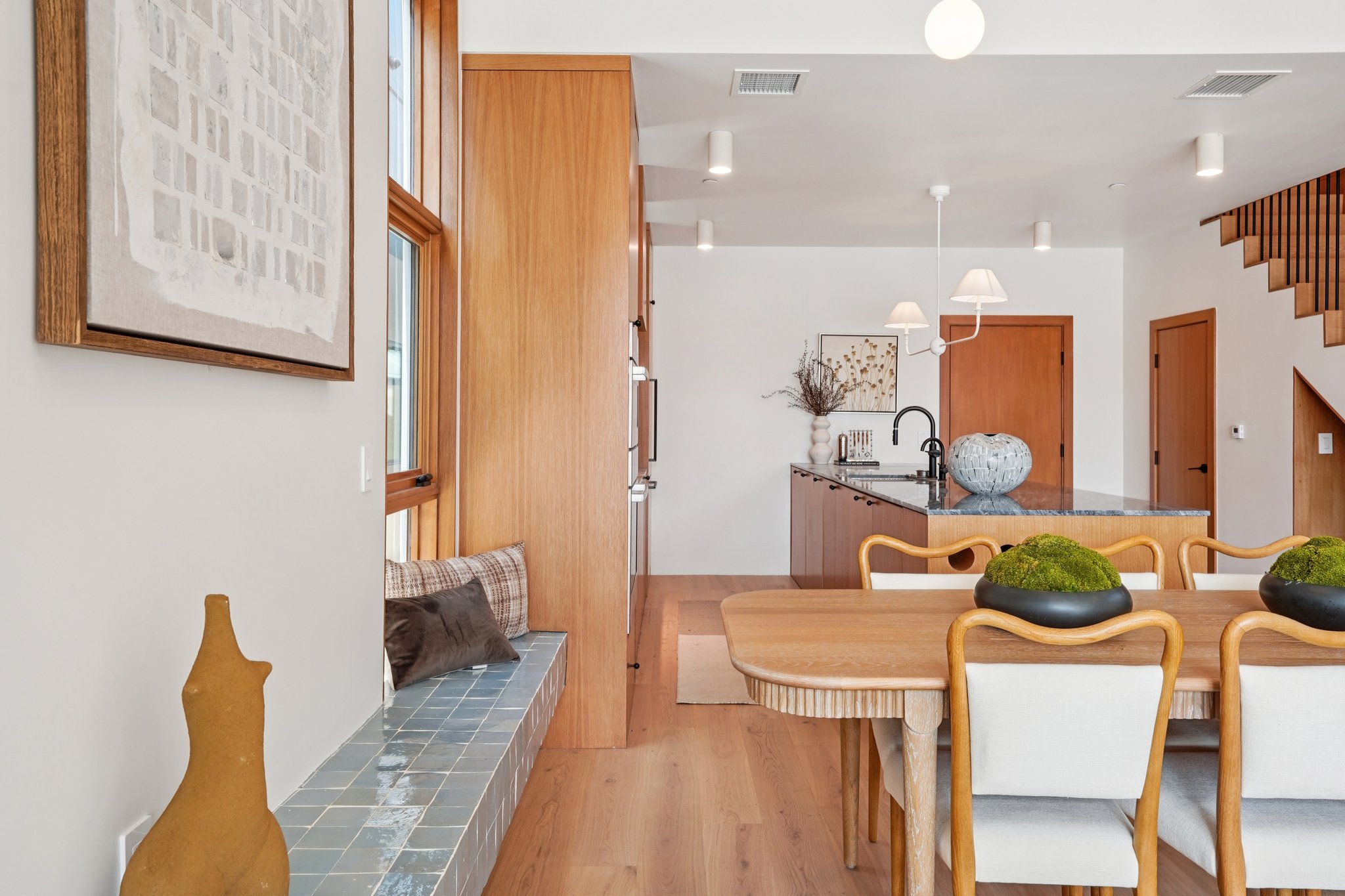 Navy St-S1004-029.jpg