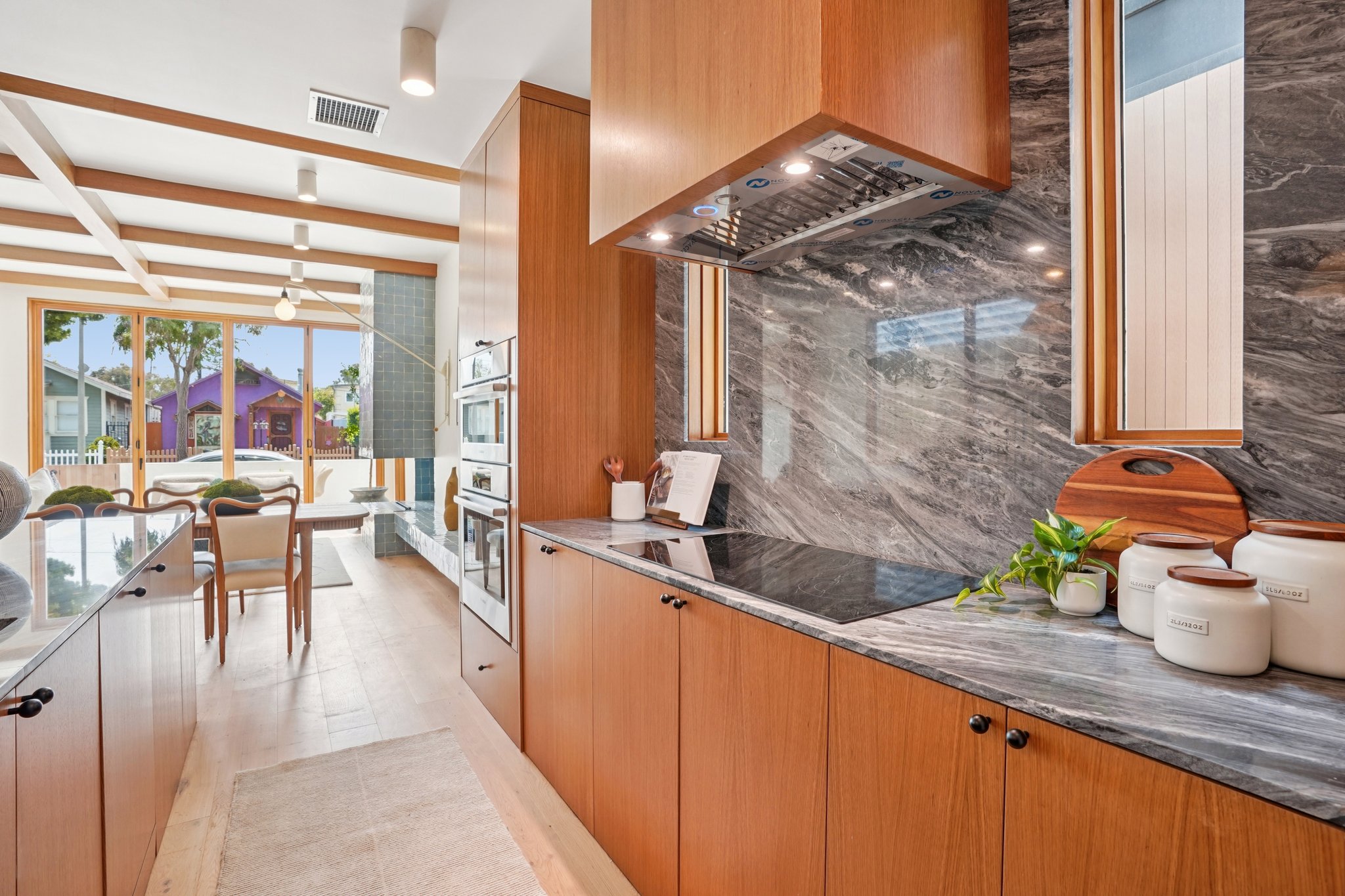 Navy St-S1004-046.jpg