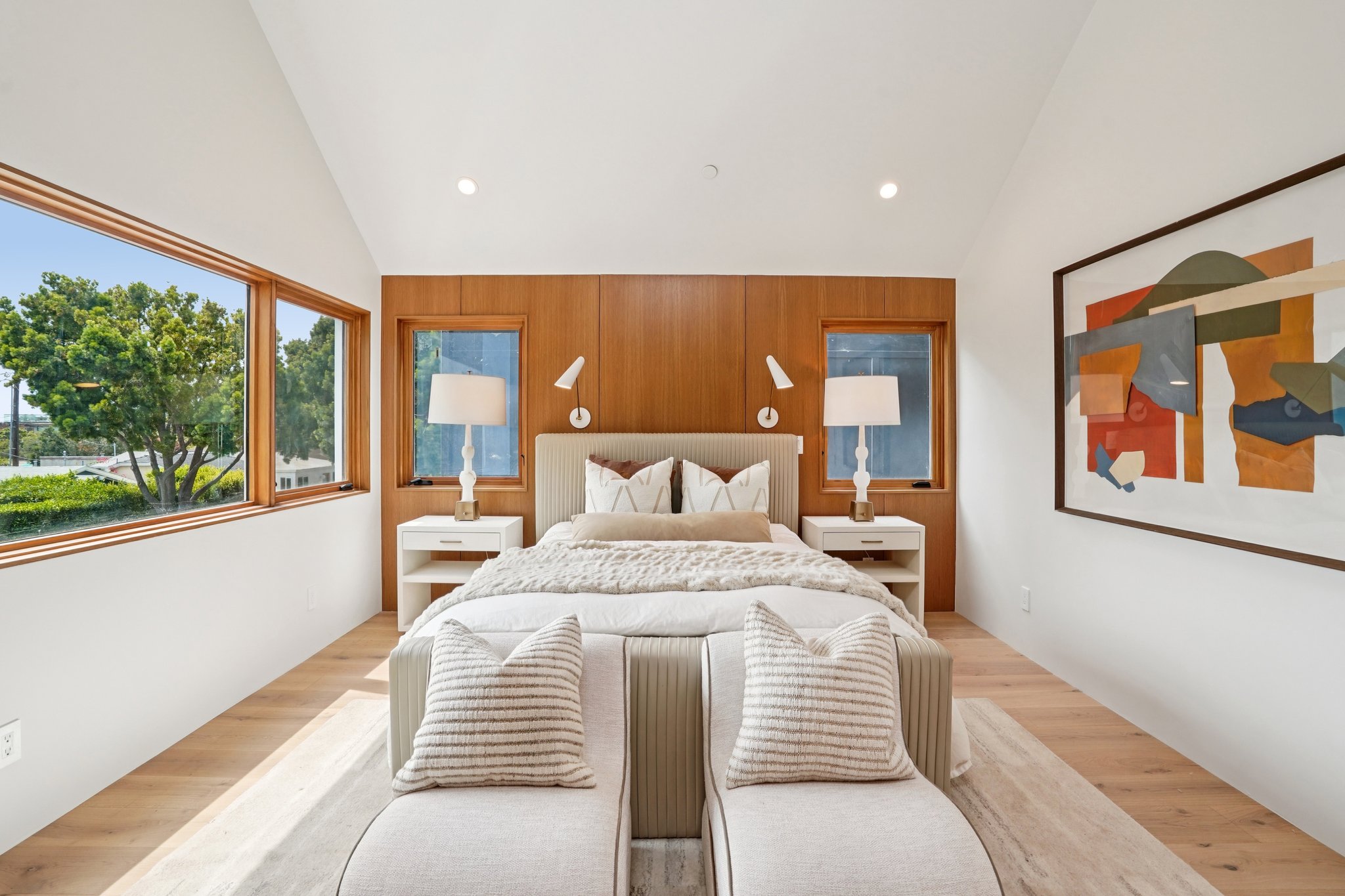 Navy St-S1004-064.jpg