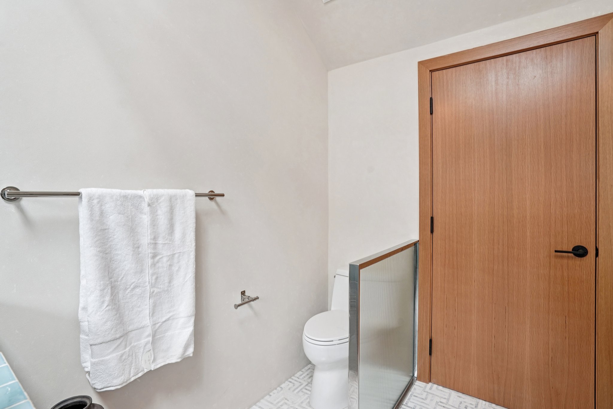 Navy St-S1004-081.jpg