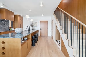 Navy St-S1004-037.jpg