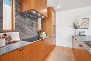 Navy St-S1004-045.jpg