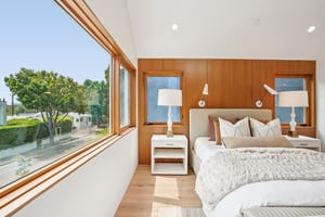 Navy St-S1004-066.jpg