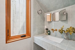 Navy St-S1004-072.jpg