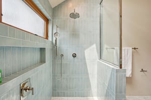 Navy St-S1004-077.jpg