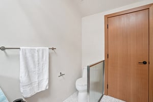 Navy St-S1004-081.jpg