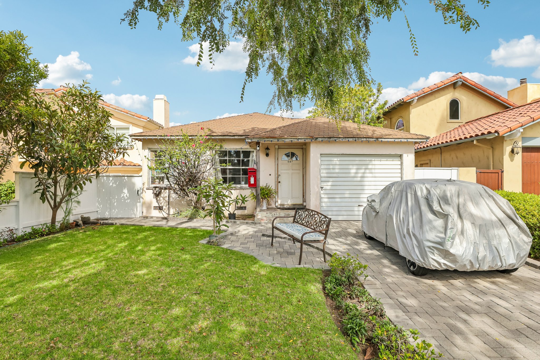 S Irena Ave-S1507-004.jpg