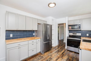  648 Battery Pl, Colonial Heights, VA 23834, US Photo 17