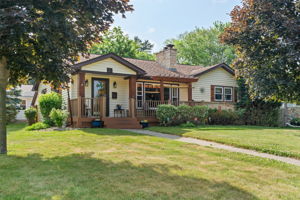  Photo 0