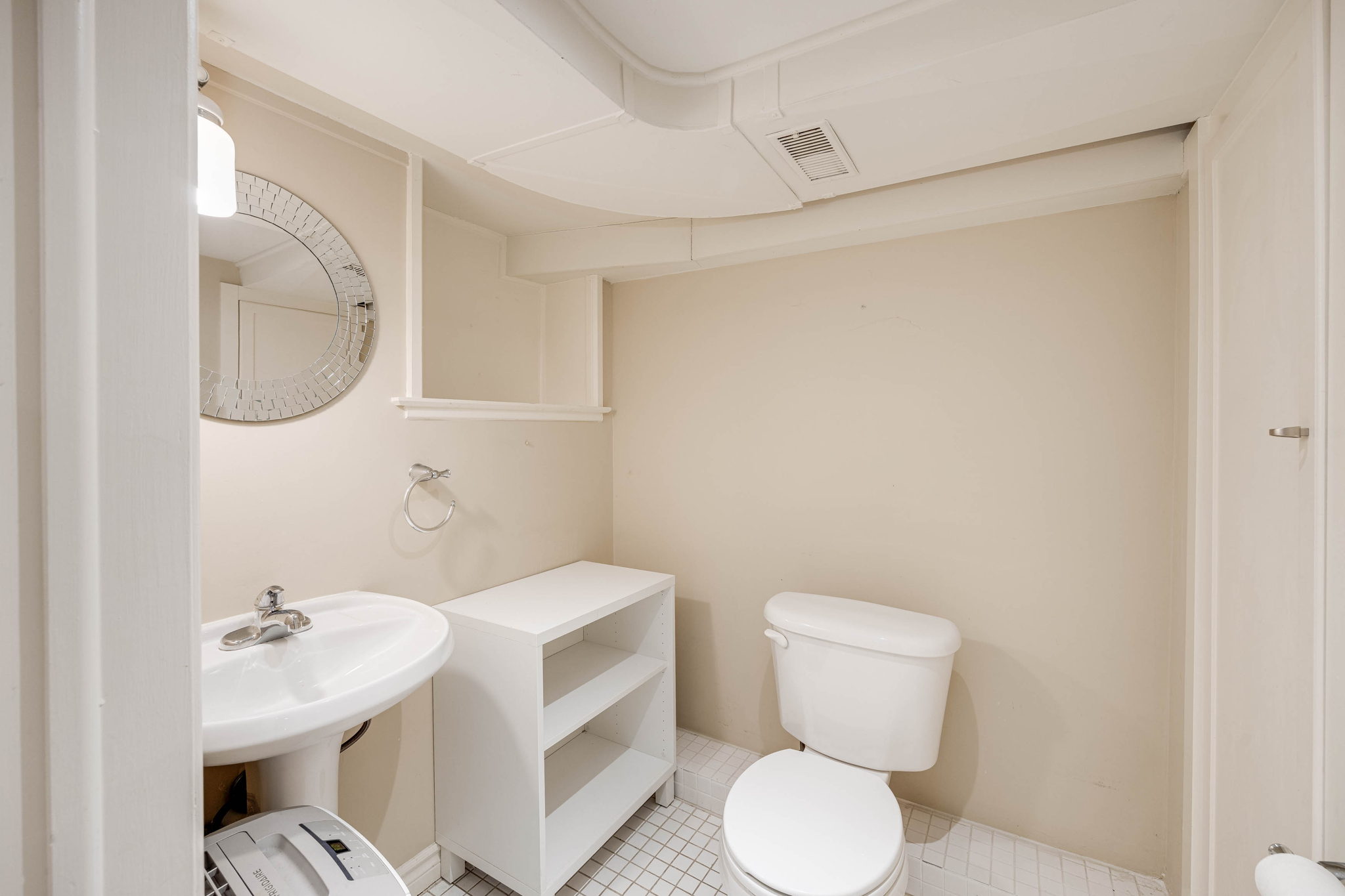 Toronto property showcase — delivered property photograph 31
