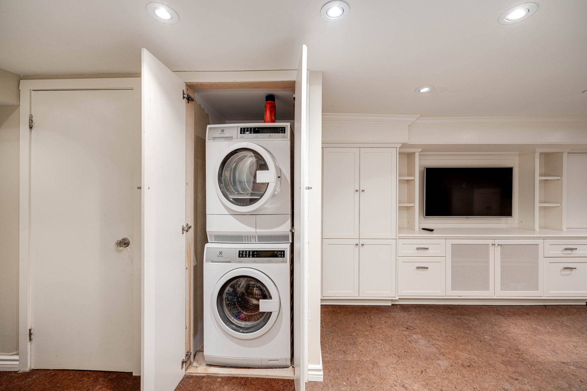Toronto property showcase — delivered property photograph 32