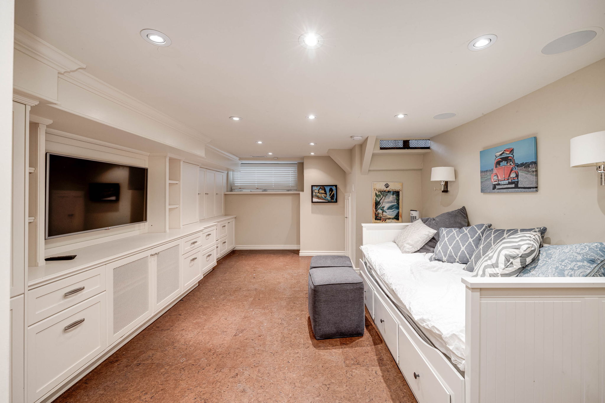 Toronto property showcase — delivered property photograph 29