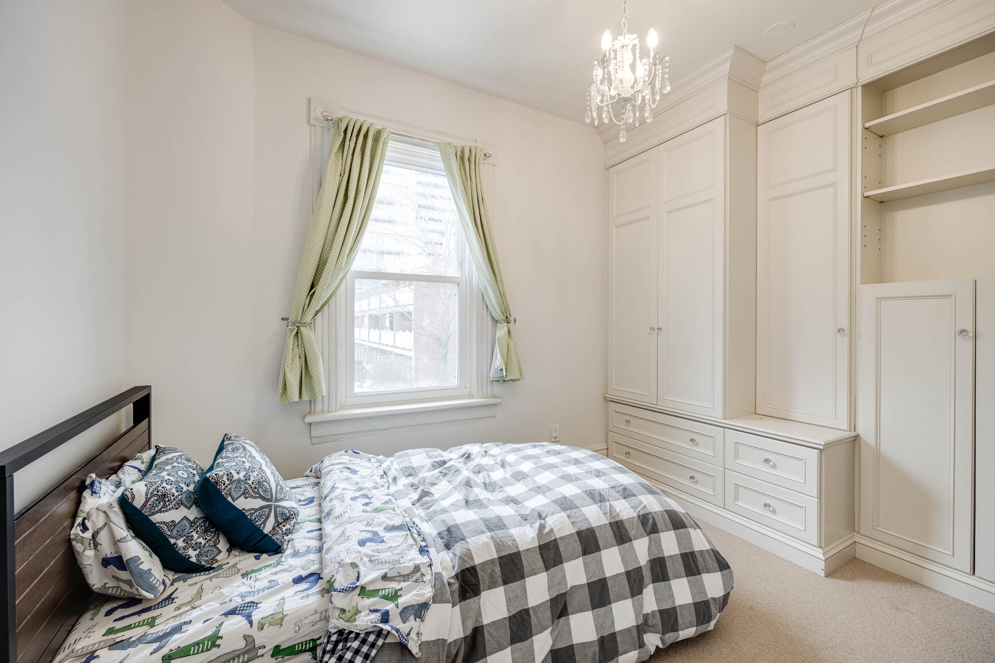 Toronto property showcase — delivered property photograph 15
