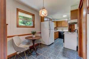 Kitchen/Breakfast Area