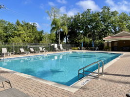 19-print-Nearby Pool