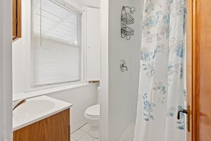  Photo 40
