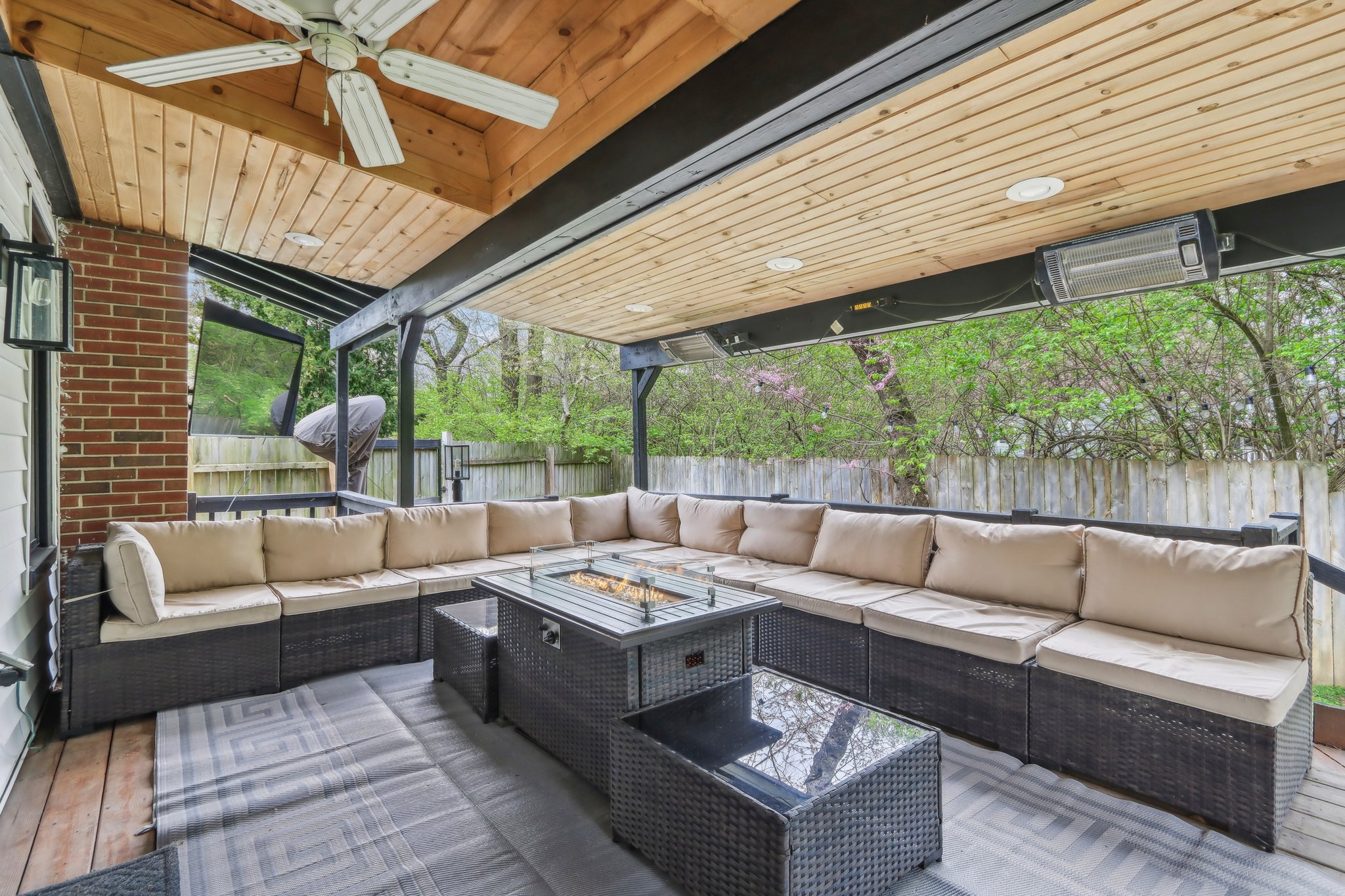 Michigan Rd-1504-028.jpg