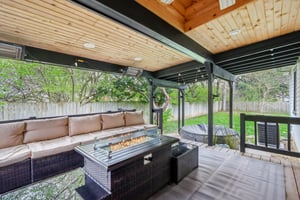 Michigan Rd-1504-029.jpg