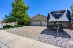 6485 Jamon Dr, Sparks, NV 89436, USA Photo 2