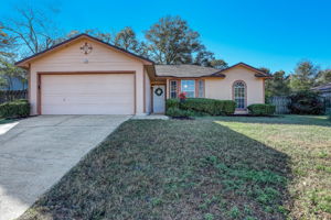 Welcome to 649 Charles Pinckney St