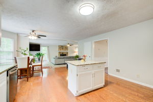 10 Kitchen C w BA  LR + Dining Access