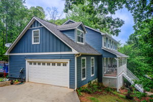25 Aerial Ext Side + Front w Garage Detail