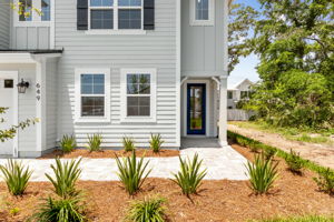 Front Entry Detail
