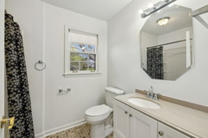 Photo 40