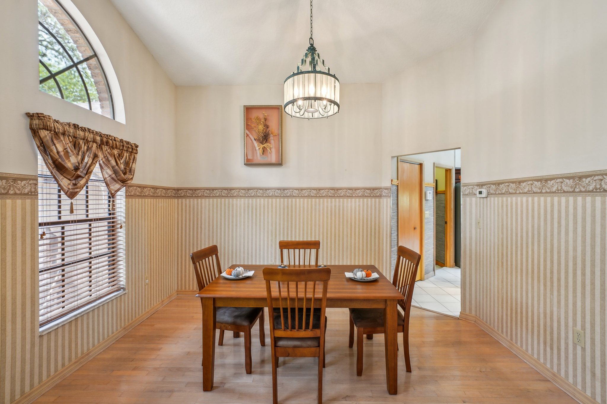 Laurel Oak Dr-019.jpg