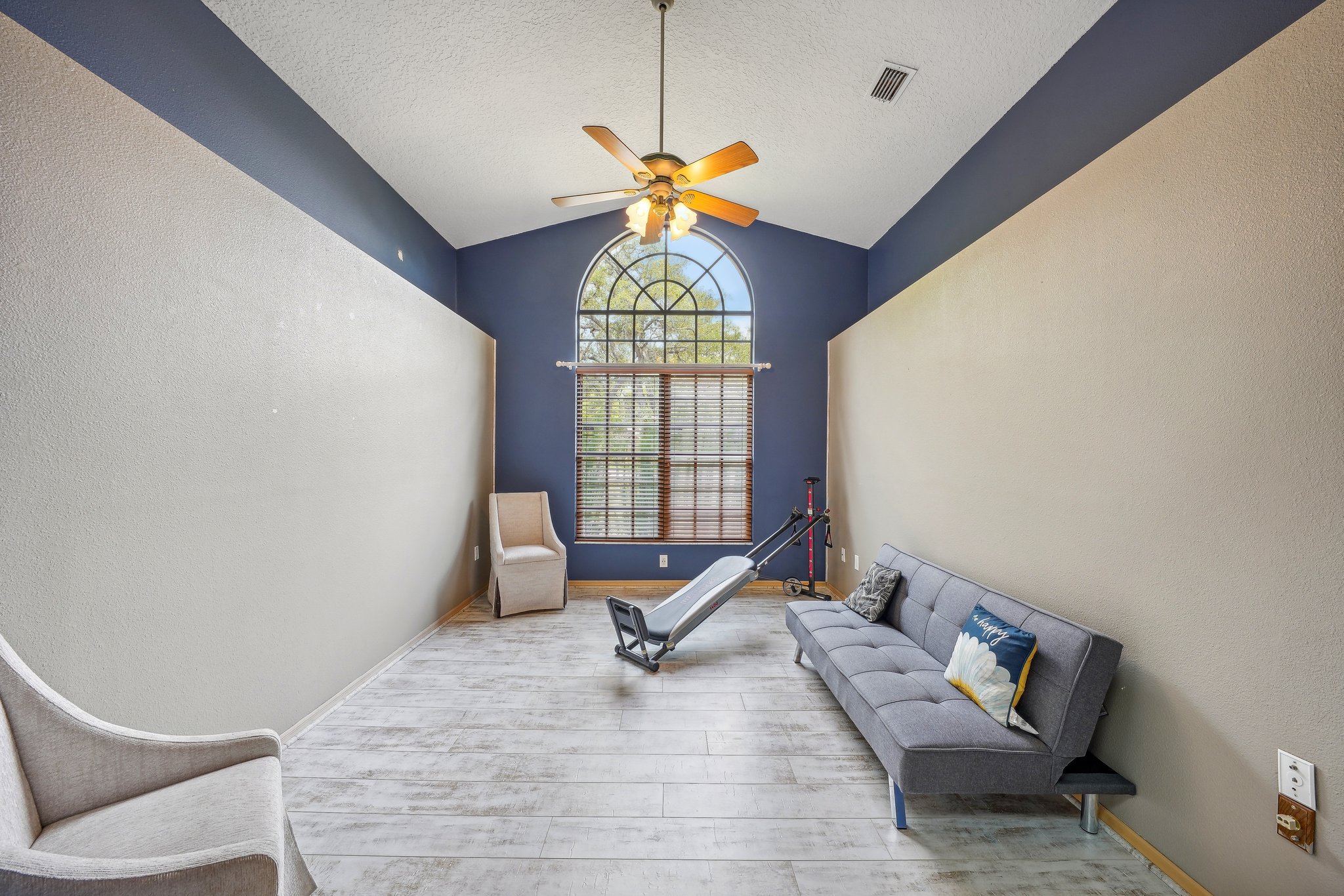 Laurel Oak Dr-043.jpg