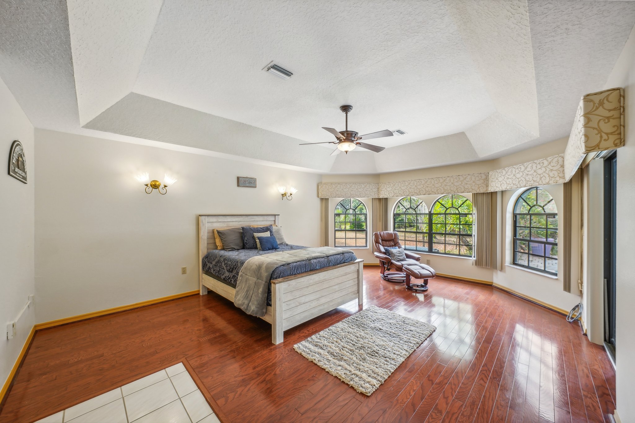 Laurel Oak Dr-045.jpg