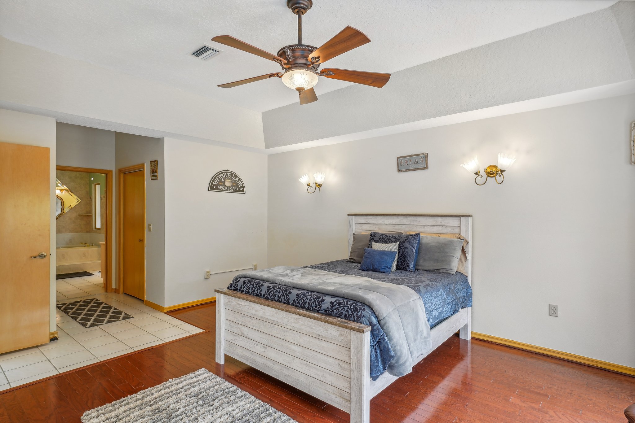 Laurel Oak Dr-047.jpg