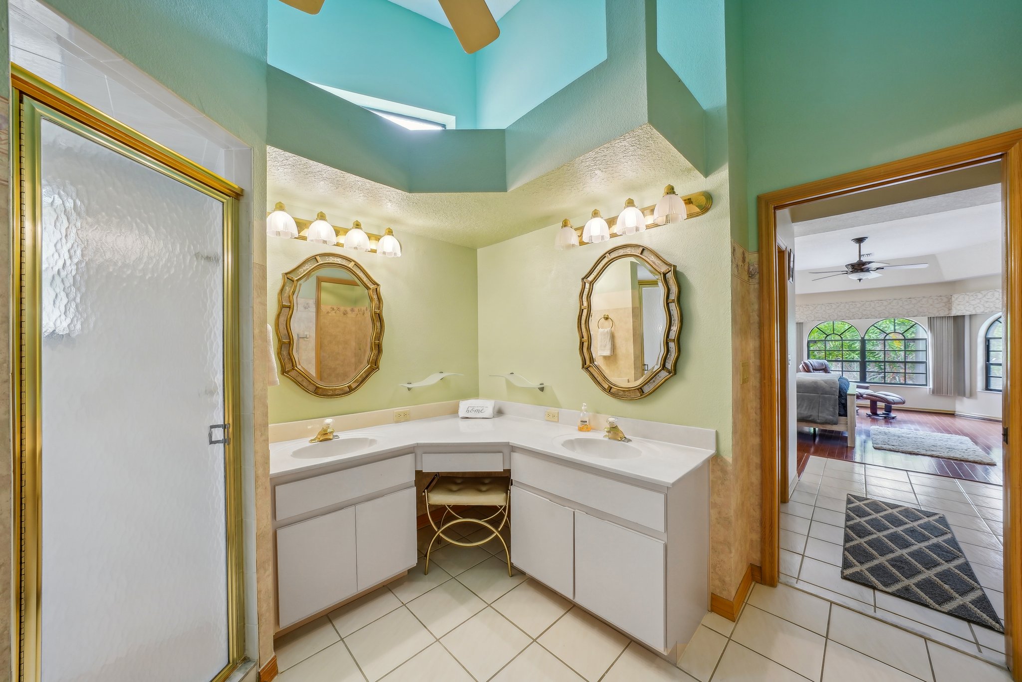 Laurel Oak Dr-052.jpg