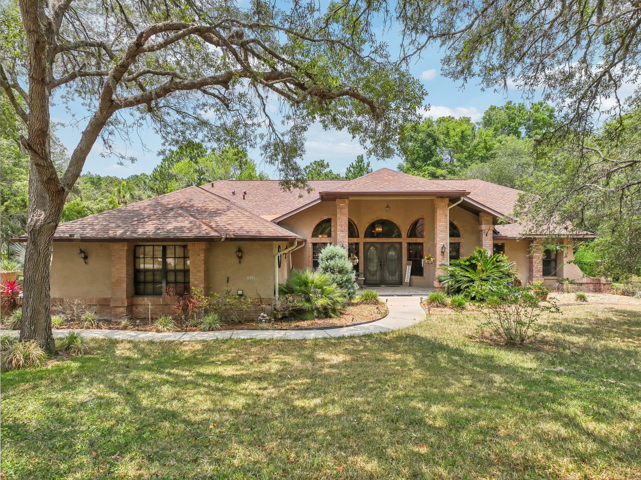 Laurel Oak Dr-081.jpg
