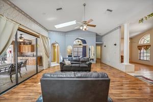 Laurel Oak Dr-013.jpg