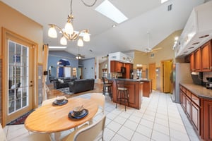 Laurel Oak Dr-024.jpg