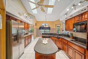 Laurel Oak Dr-028.jpg
