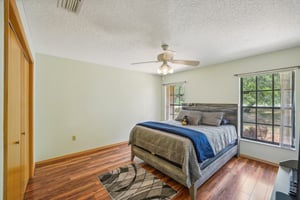 Laurel Oak Dr-035.jpg