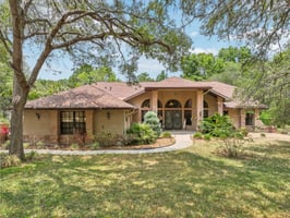 Laurel Oak Dr-081.jpg