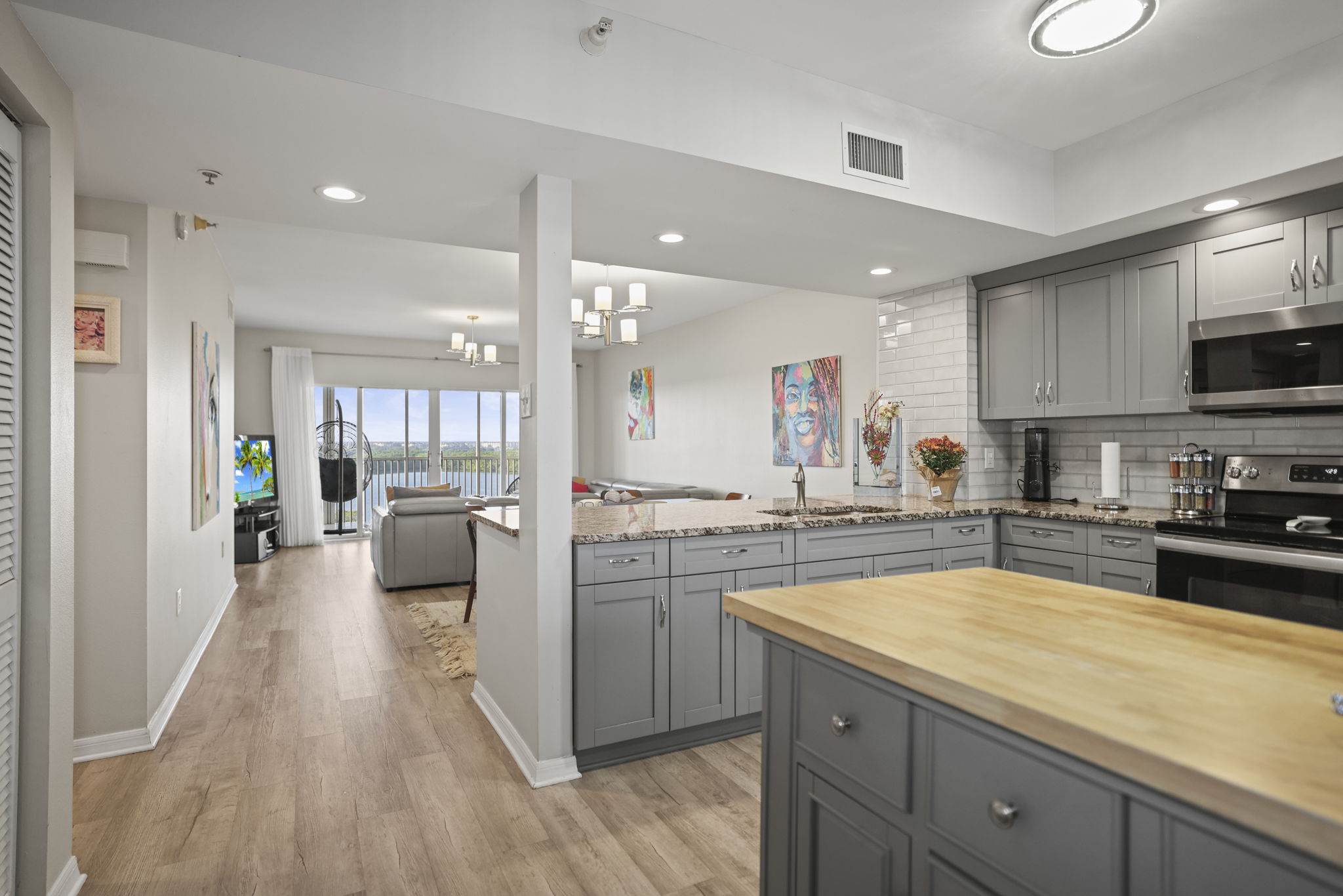 Kitchen DR LR - 495A3854