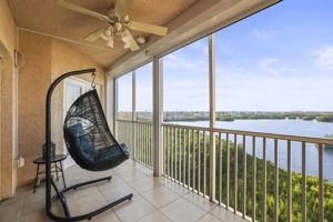 Balcony - 495A3822