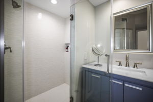 Bathroom 1 - 495A3818