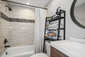Bathroom 2 - 495A3849 copy