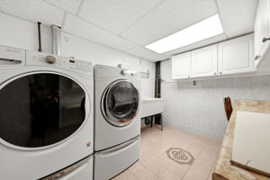  Photo 35